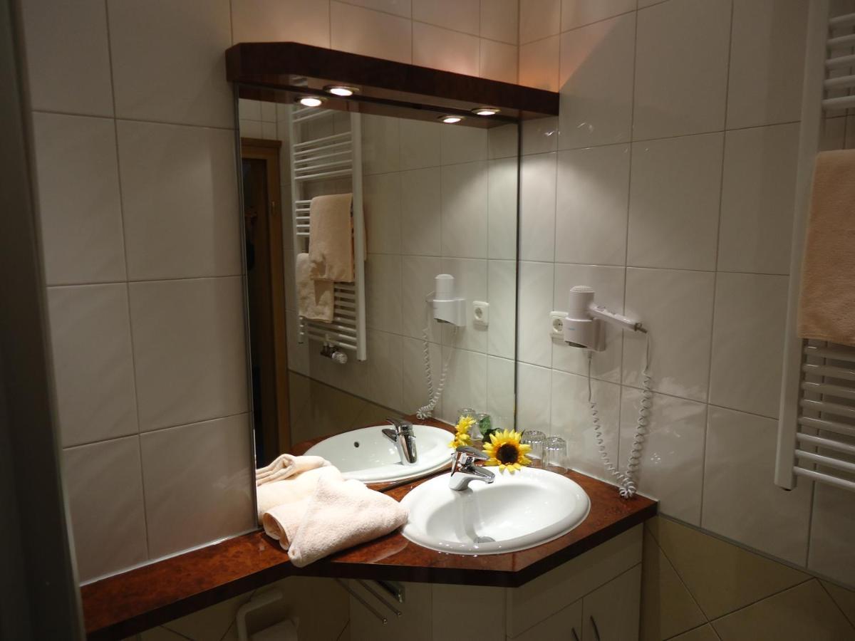 Gasthof-Hotel Dilger Rattenberg المظهر الخارجي الصورة