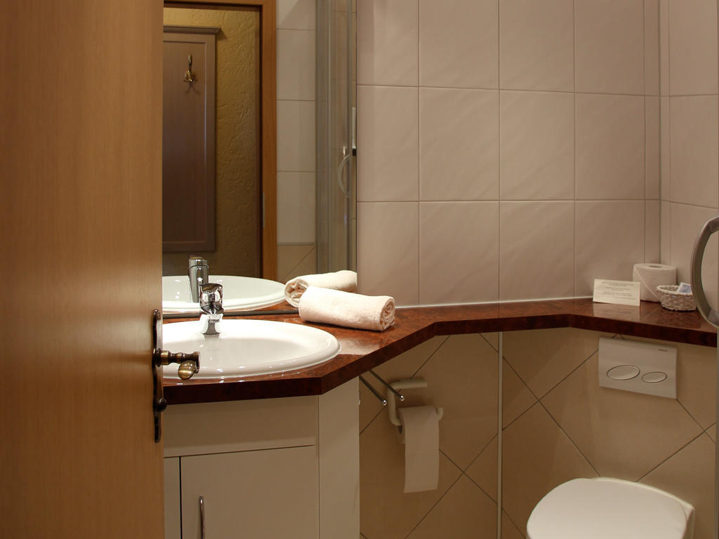 Gasthof-Hotel Dilger Rattenberg الغرفة الصورة
